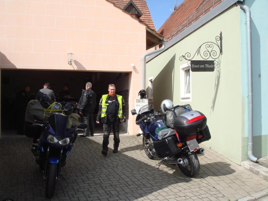 Haus Am Markt Königstein in der Oberpfalz Екстериор снимка